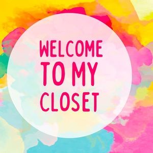 Looking for dresses, skirts, shoes/boots, purses jewelry or vintage? It’s here!